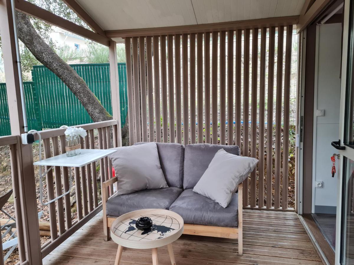 הוילה La Barriére Le Domaine Du Naizadou Chalet Lou Grilh מראה חיצוני תמונה